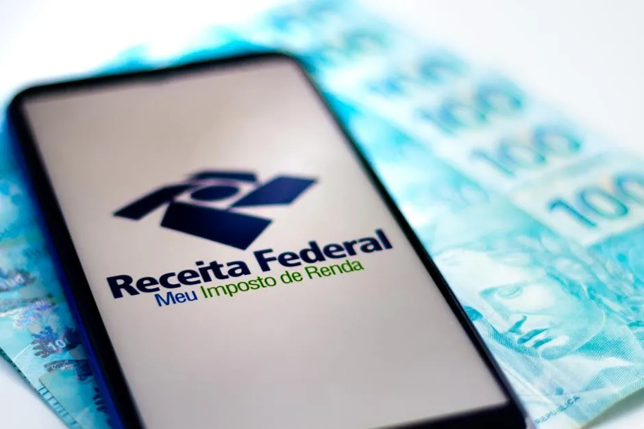 Nem sempre o contribuinte consegue identificar exatamente o erro ou como solucioná-lo. Nesses casos, buscar orientação profissional é o melhor caminho