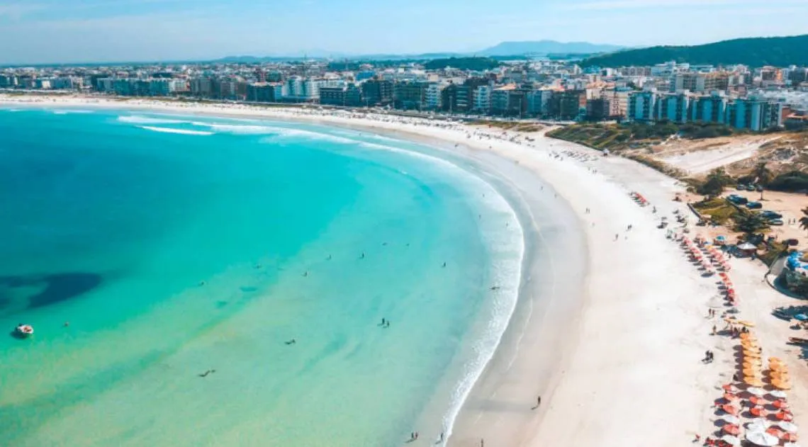 Ao ser retirado do mar, ele recebeu os primeiros socorros