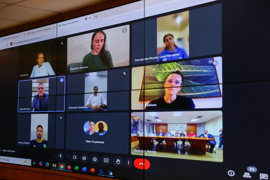 O prefeito de Niterói, Rodrigo Neves, e o do Rio de Janeiro, Eduardo Paes, reuniram-se em videoconferência com uma comissão de atletas