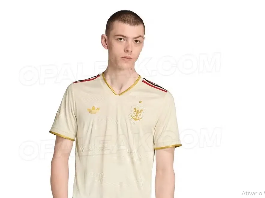 A nova terceira camisa do Flamengo para a temporada 2025