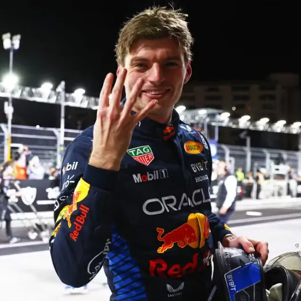 Max Verstappen comemora o tetracampeonato da Fórmula 1