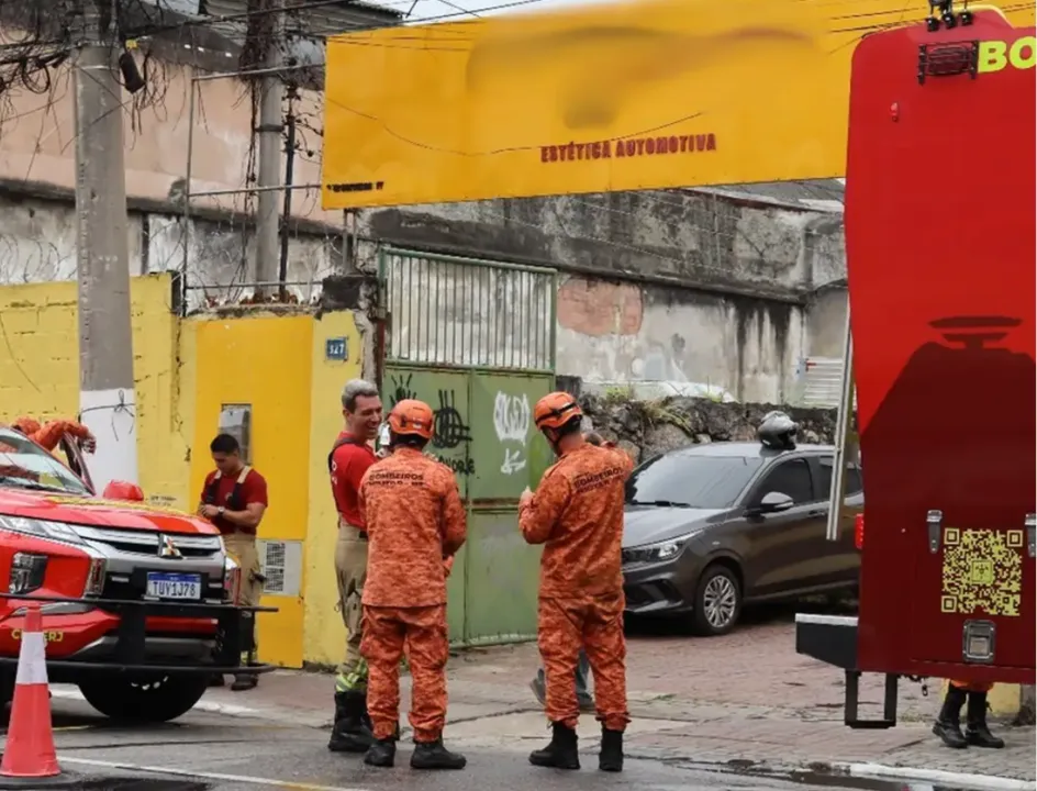 Oficina pega fogo no Centro de Niterói