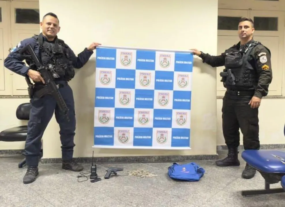 Homem foi detido com maconha; outro suspeito fugiu ao ver a viatura