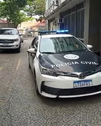 . Ele foi detido na Avenida Marquês do Paraná, no Centro de Niterói