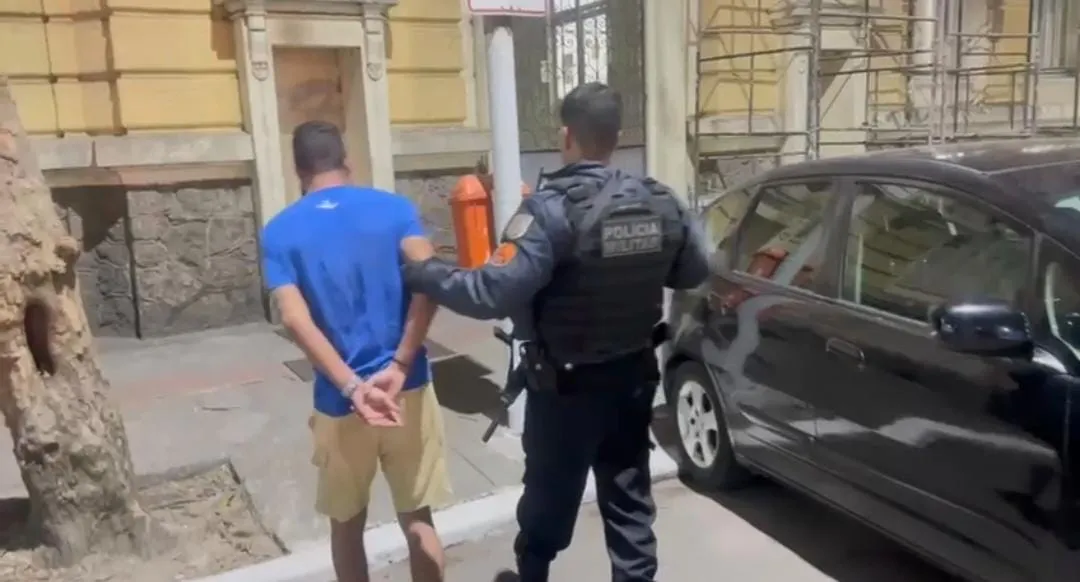 Foragido da Justiça foi capturado durante abordagem na RJ-106