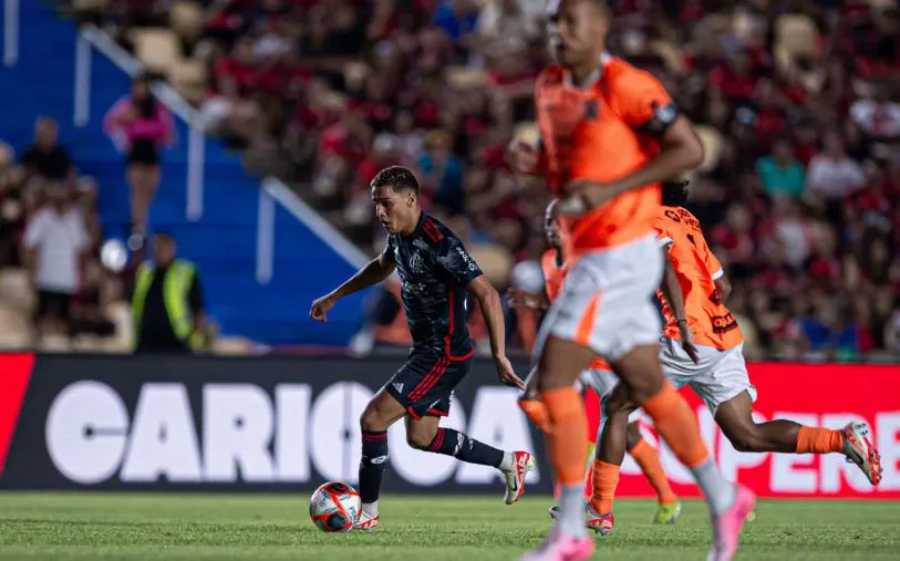 Flamengo amarga a 11º colocação neste início de Carioca