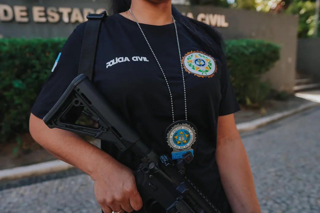 A "Operação Abraccio" ocorre após a prisão de um dos integrantes do grupo, no mês passado.
