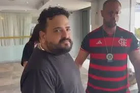 Ele foi indiciado e condenado