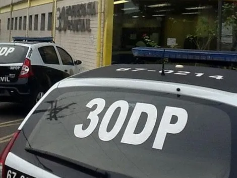 O homem foi conduzido à 30ª DP, onde foi autuado em flagrante