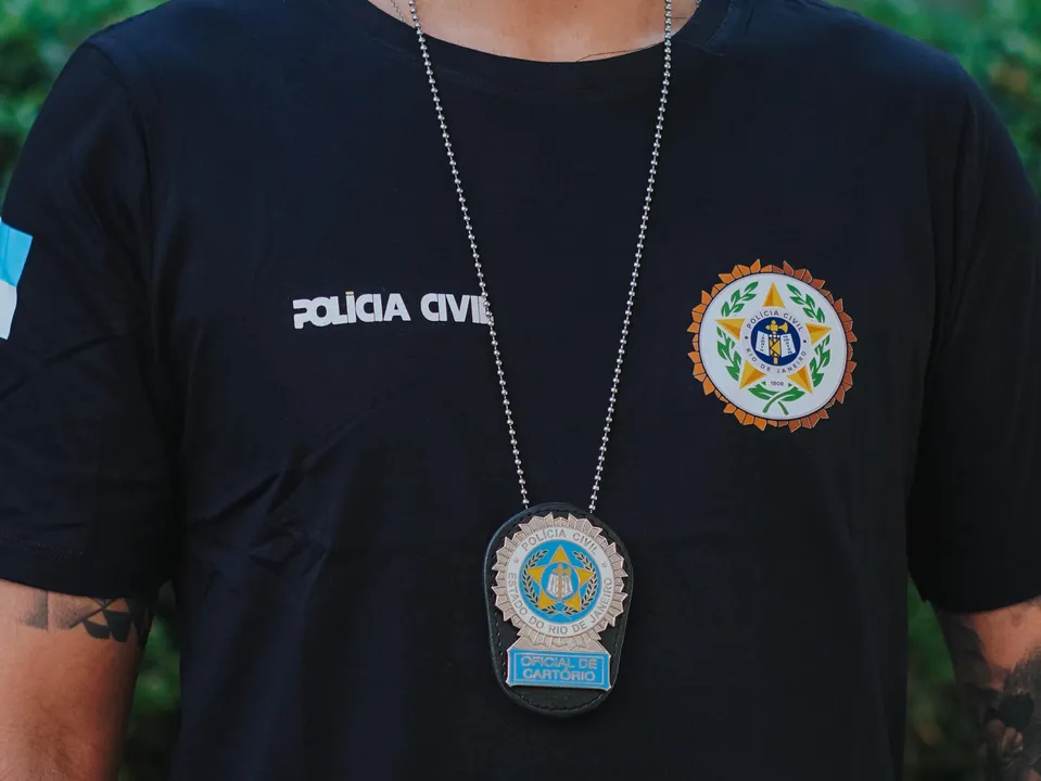 A investigação apontou que o crime foi cometido por traficantes vinculados à facção criminosa Comando Vermelho