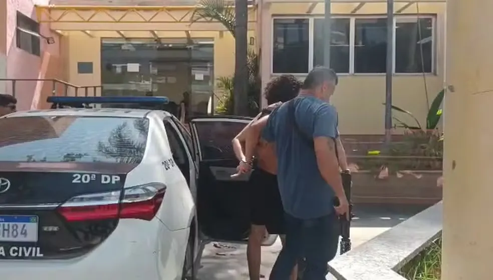 Agentes da 20ª DP cumpriram um mandado de prisão preventiva contra Vinicius Rodrigues