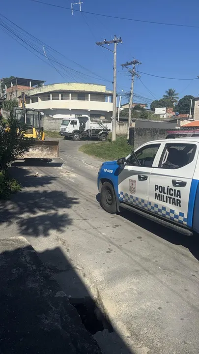 Ação retirou mais de 8 toneladas de materiais que serviam como barricadas em São Gonçalo