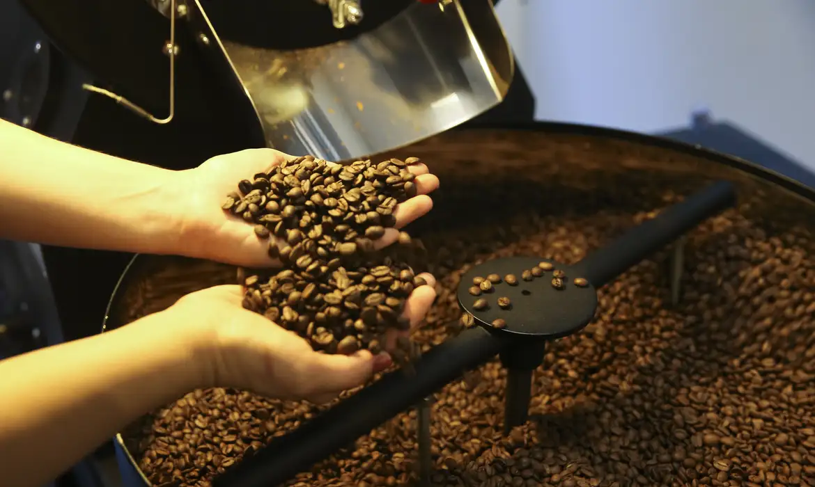 A alta do café nos 18 meses anteriores a julho era explicada por fatores como eventos climáticos, que prejudicaram a safra do grão