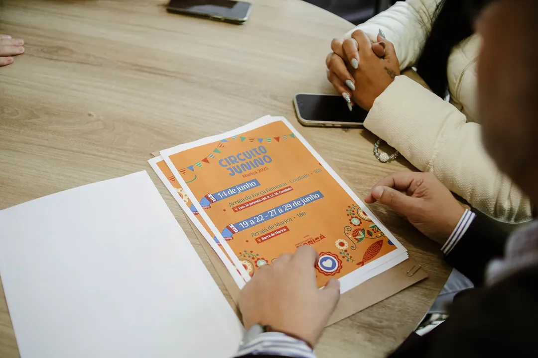 O calendário, definido em reunião com diversas secretarias municipais, inclui eventos com barraquinhas, comidas tradicionais, brincadeiras, programação religiosa e muito forró