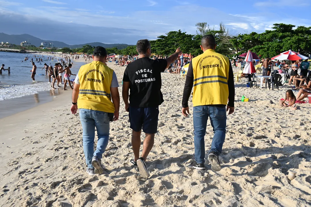 Mais de 300 agentes da Guarda Municipal e outros órgãos estão atuando na fiscalização