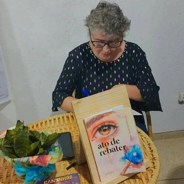 Entre os lançamentos mais aguardados está o “Ato de Rebater”, da professora Vânia Lucia de Oliveira, de Saquarema