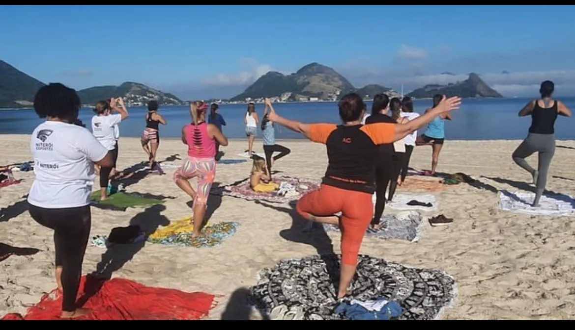 Aula inaugural deste domingo será a prática da Yoga, ministrada pela professora Patrícia Assed