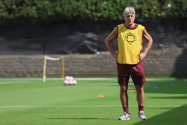 Renato Gaúcho prepara o Flu para jogo duro contra o Borussia