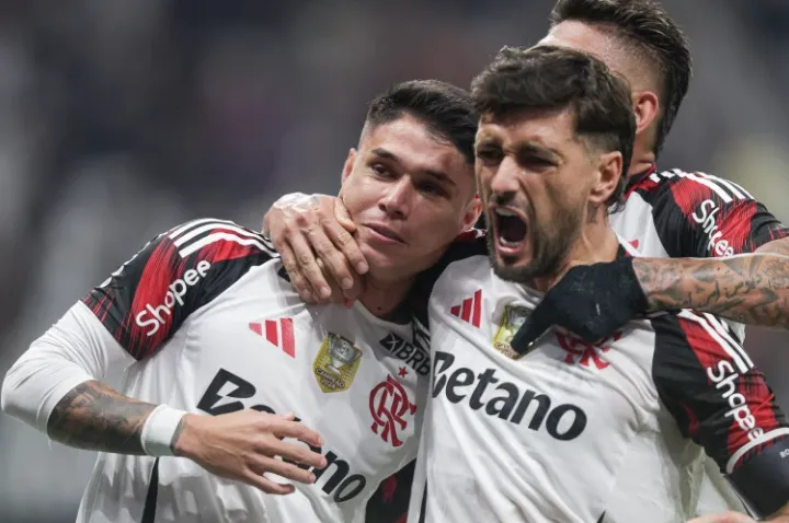 Com o resultado, o Flamengo chega aos 54 pontos