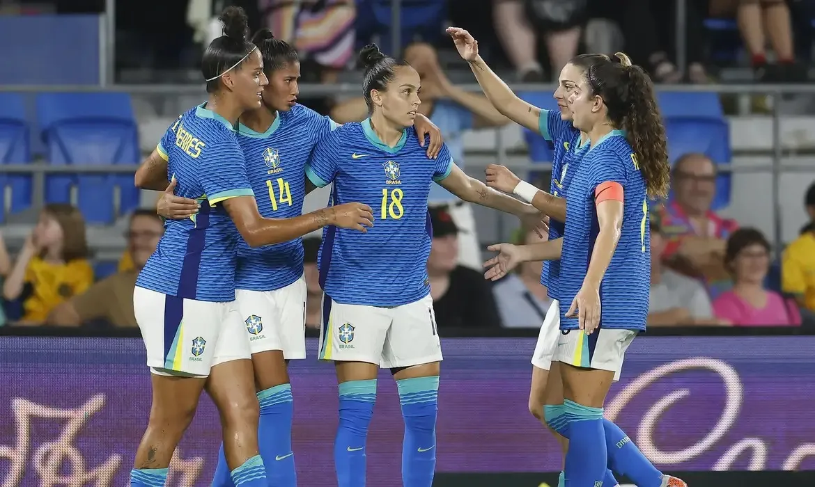 A seleção feminina de futebol concluiu os amistosos diante da Austrália com 100% de aproveitamento