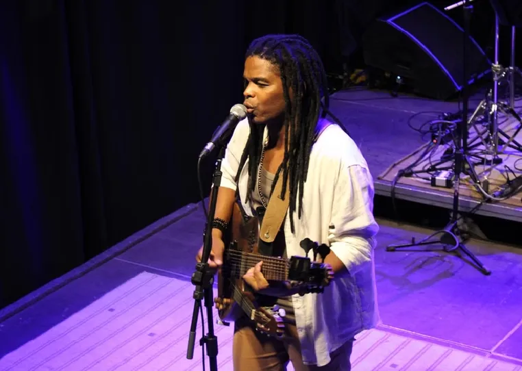 Multi-instrumentista e produtor musical, Wanderson Lemos realiza um movimento, um resgate à ancestralidade