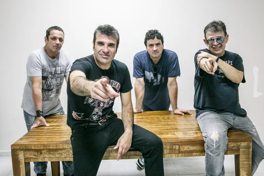 Formada por quatro músicos experientes e consagrados do universo pop/rock brasileiro, a banda Capital Elétrico é referência na música nacional