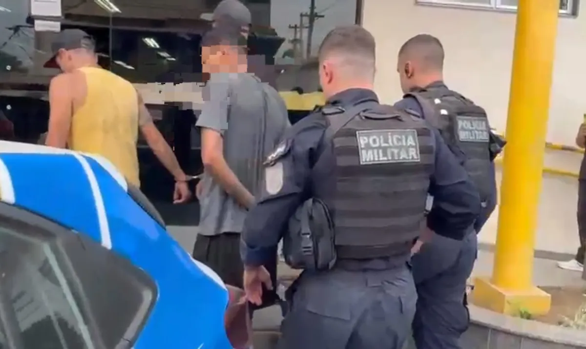 Com ele, outros dois acusados também foram presos em flagrante pelo crime de tráfico