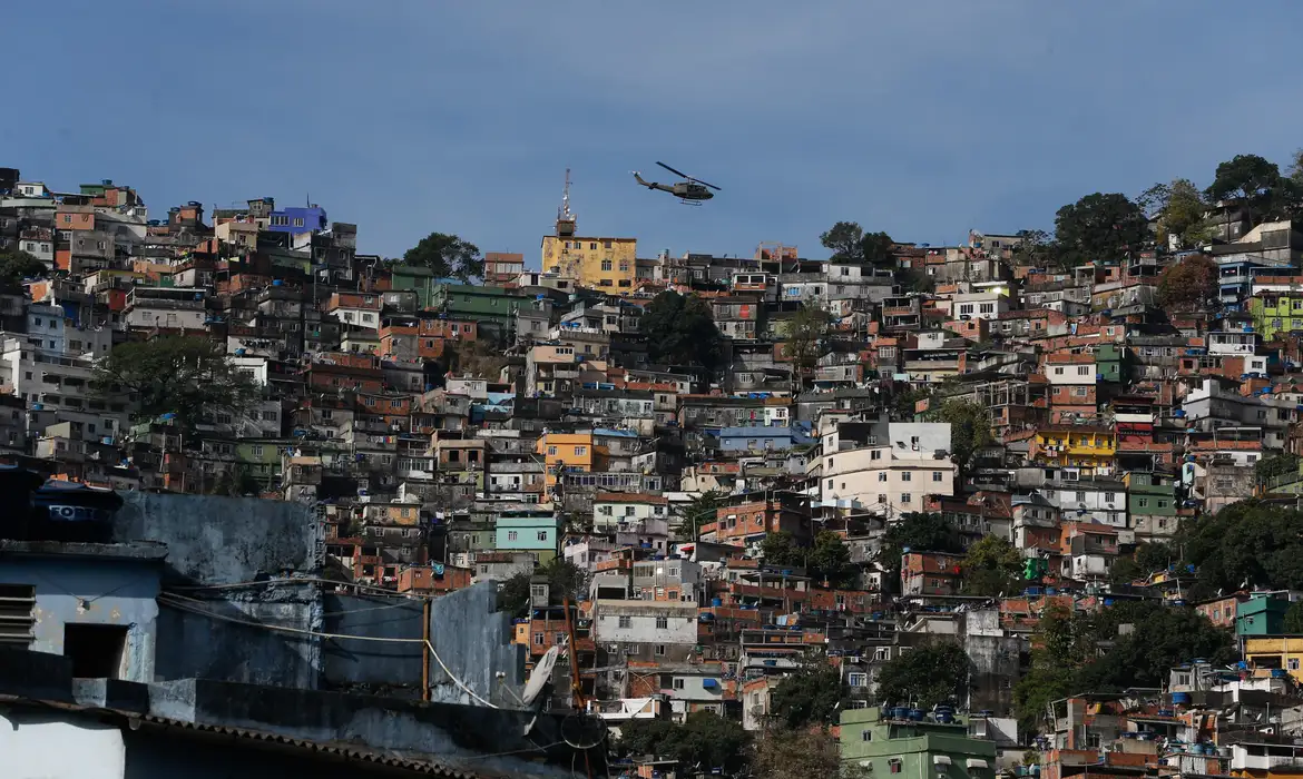 A Rocinha também lidera o ranking das 20 maiores favelas em número de domicílios particulares permanentes ocupado