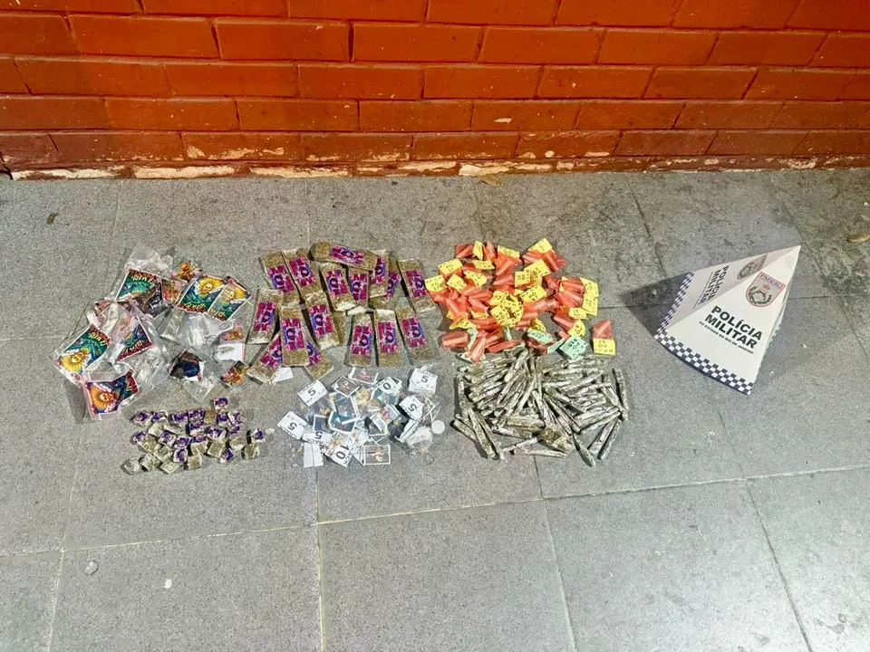 Os suspeitos e o material encontrado foram levados à 79ª DP (Jurujuba), mas logo em seguida foram encaminhados à 76ª DP (Centro)