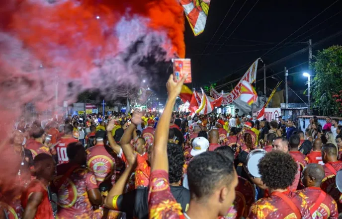 Escola aposta nos ensaios e na contratação de equipe 'de ponta' para tentar o inédito campeonato na Série Ouro