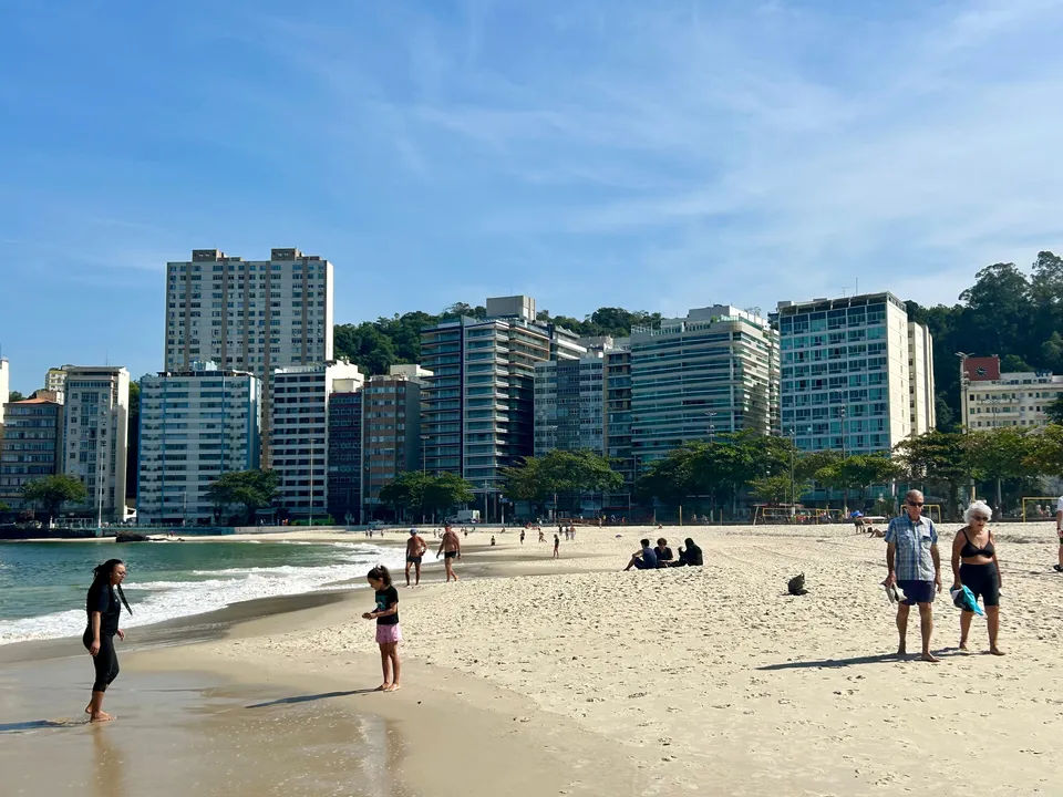Veranico transforma o inverno carioca em verão antecipado