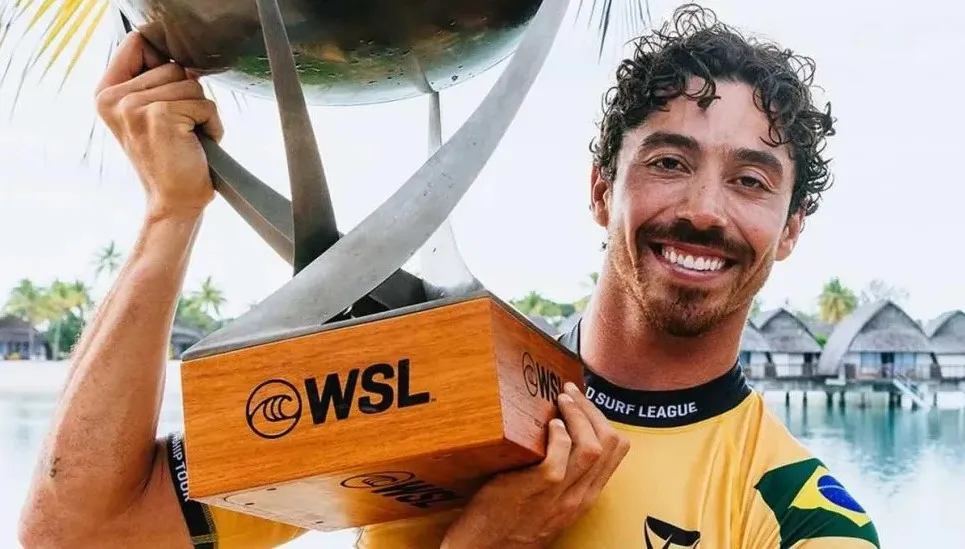 Yago Dora se consagrou campeão mundial de surf