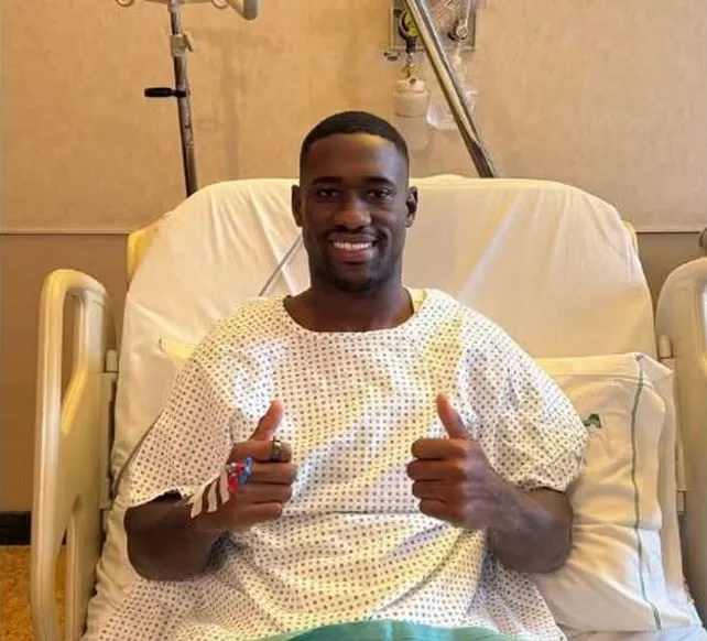Bastos passou por cirurgia no joelho esquerdo nesta quarta (02)