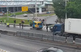 Acidente com van deixa nove feridos na Avenida Brasil, próximo ao Caju