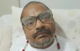 Arlindo Cruz é internado no CTI com pneumonia