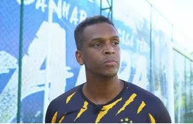 Atacante Jô, ex-Corinthians, é preso por não pagamento de pensão alimentícia