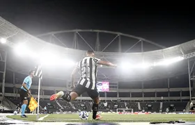 Baixo público no Nilton Santos causa prejuízo de quase R$ 300 mil aos cofres do Botafogo
