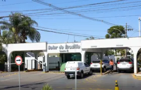 Bolsonaro deixa prisão domiciliar e vai a hospital para exames médicos