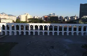 Bomba caseira é encontrada nos Arcos da Lapa