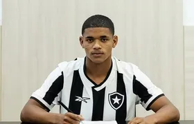 Botafogo empresta Huguinho para clube belga de John Textor