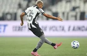 Botafogo recusa proposta do Fulham, da Inglaterra, pelo volante Danilo