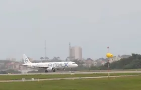 Chega ao país voo com brasileiros repatriados dos EUA