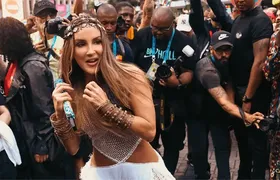 Claudia Leitte é vaiada na abertura do carnaval de Salvador