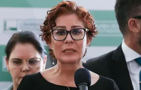 Condenada a 10 anos de prisão, Carla Zambelli deixa o Brasil: 'Estou muito tranquila'