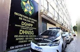 Corpo carbonizado é encontrado em área de mata em Niterói
