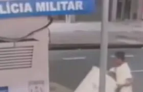 Criminosos furtam geladeira de cabine da PM e acabam presos na Zona Sul do Rio