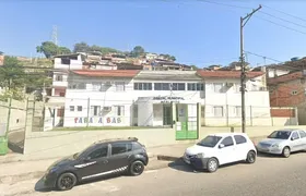 Criminosos invadem creche durante operação policial no Rio