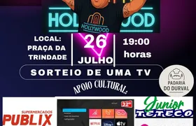 DJ Carlinhos Hollywood agita a festa 'Flashback', neste sábado, na Praça da Trindade