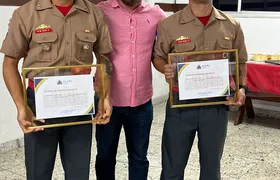 Dia do Bombeiro: Guarda-vidas que salvaram mulher de afogamento em Itacoatiara são homenageados na Alerj