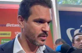 Diretor de futebol do Vasco diz que clube busca reforços e pede paciência